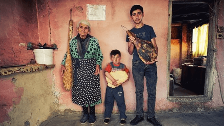 Od bake naslijedili tradicionalni recept, ali svejedno ih zanima kakav se kruh peče u drugim krajevima svijeta