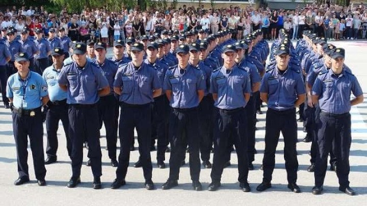 1.700 policajaca najavilo odlazak u mirovinu zbog - otpremnina
