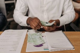 Umirovljenici o ukidanju poreza: 'Neka ostane za mirovine iznad 1.500 eura'