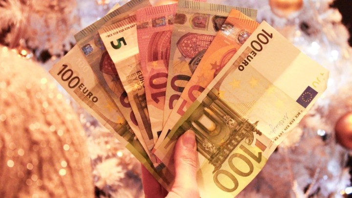 Božićnice za umirovljenike: Isplaćuje ih više od 250 gradova i općina, ali i dvije županije