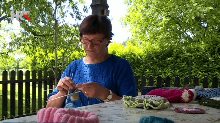 Umirovljenica plete papučice za 'palčiće' u bolnici: 'Novac radije trošim na vunu, nego na kavu'
