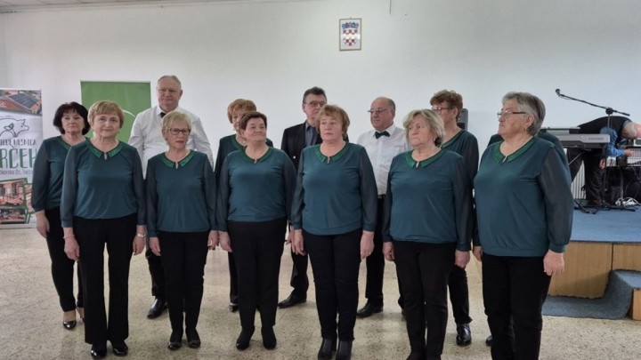 Osnovana nova stranka umirovljenika: Na čelu je Bahlen, nedavno izbačena iz HSU-a