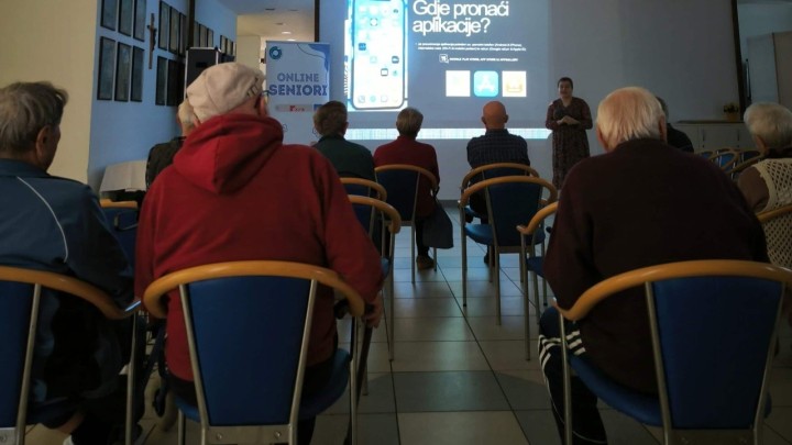 Online seniori umirovljenike uvode u digitalni svijet: 'Veliku pozornost posvećujemo prijevarama'