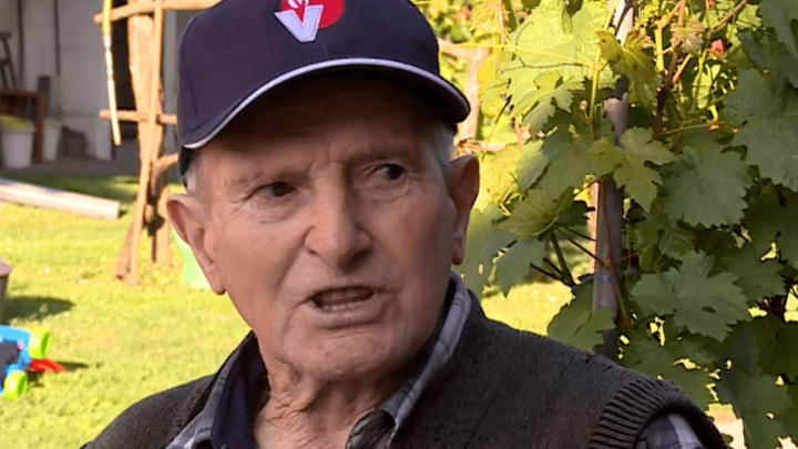 Vatrogasac Franjo ne odustaje: Na pragu je 90. godine, a i dalje uživa u svojem poslu