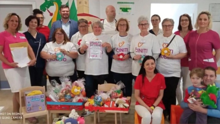 Umirovljenice iz sjeverne Hrvatske divnom gestom razveselile pacijente na odjelu pedijatrije