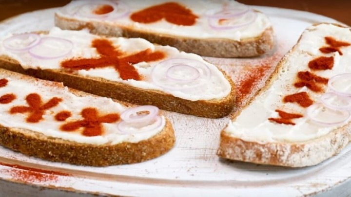 Svinjska mast: Nutricionistica otkrila zašto je češće trebamo mazati na kruh