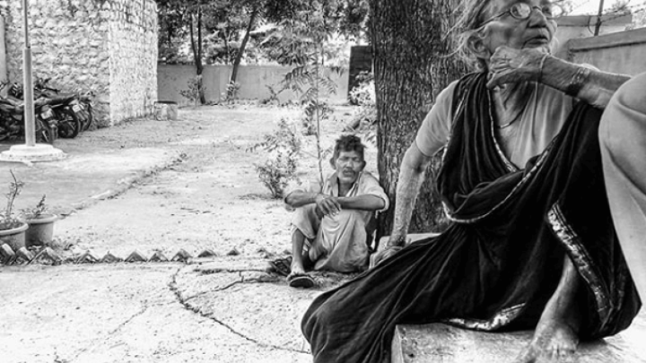 Majčina ljubav je vječna: U dobi od 80 godina, svome sinu pruža podršku u teškim trenucima