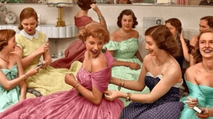 Elegantni djevojački tulum sredinom prošlog stoljeća iz privatne arhive