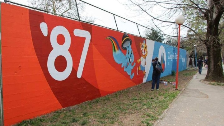 [FOTO] Veliko licitarsko srce obilježilo Univerzijadu 1987. godine