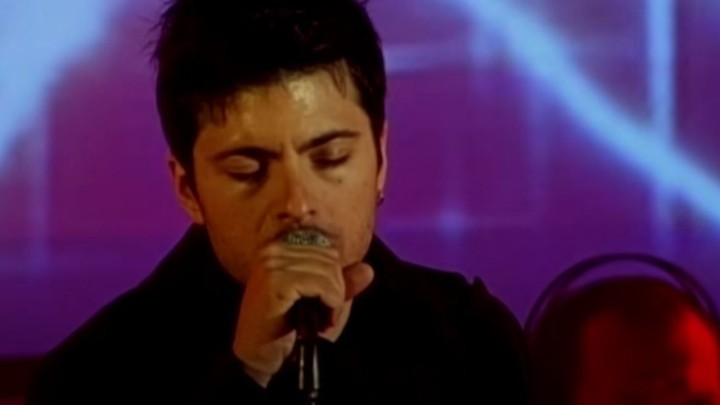 [25.1.] Rođen Toše Proeski, makedonski pjevač tragično preminuo u Hrvatskoj