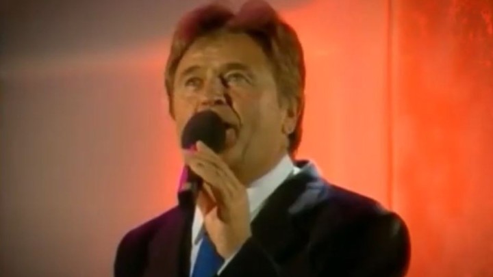 [1.12.] Rođen zlatni dečko zagrebačke estrade Ivica Šerfezi