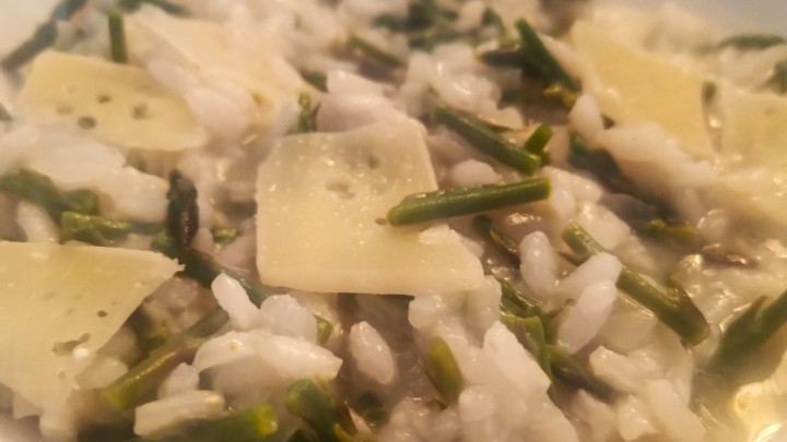 Bakina kuhinja: Rižoto sa šparogama prava je sezonska poslastica