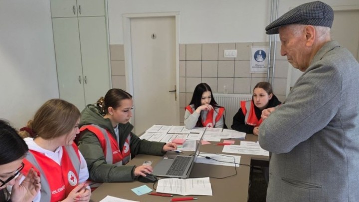 Paketi Crvenog križa za umirovljenike: Doznajemo što je u njima i kako ih dobiti