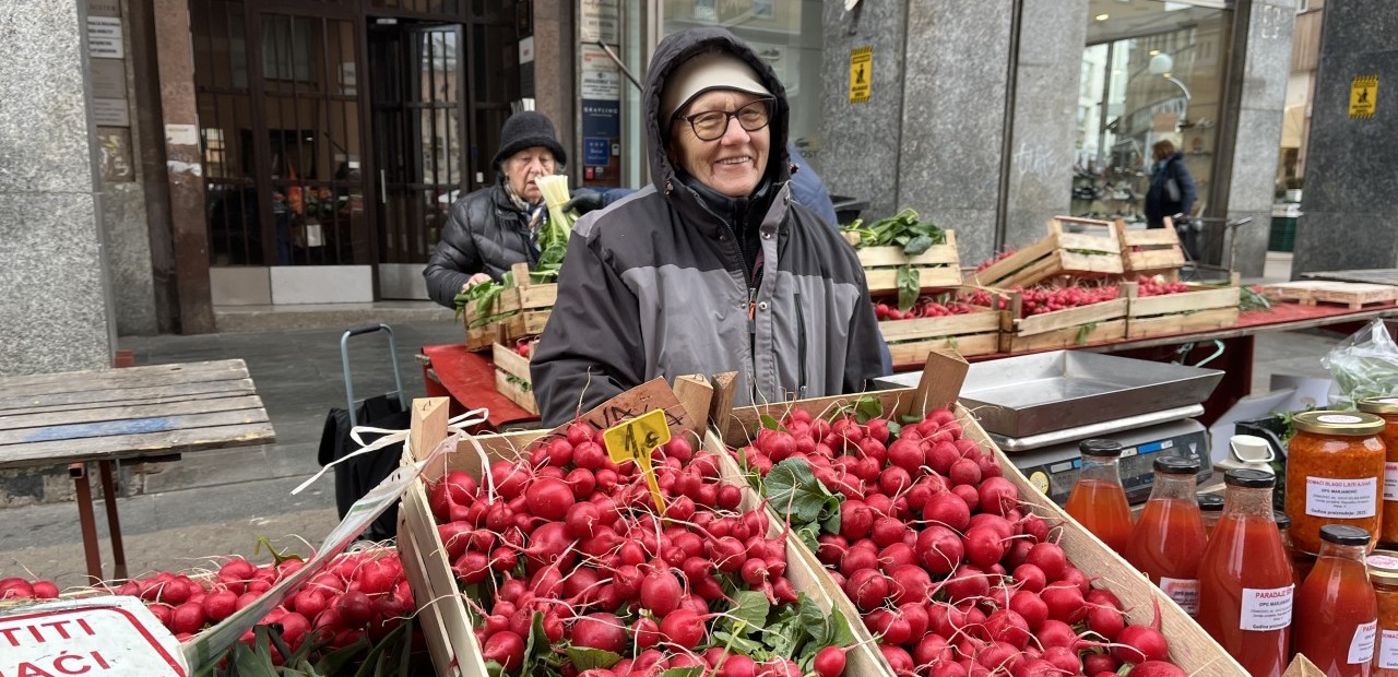 Umirovljenici o cijenama na tržnici: 'Sve je poskupjelo, ali Uskrs je tu'
