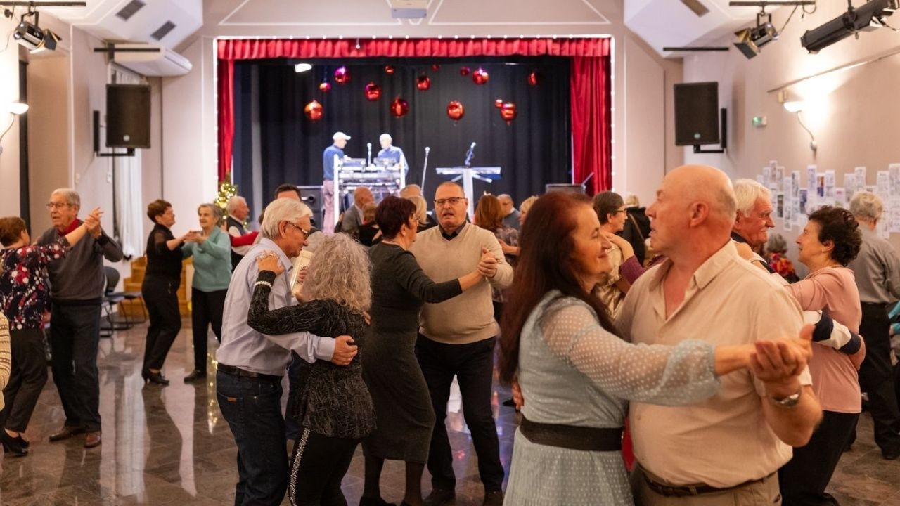 Posljednja prilika za ples: Večer u ritmu valcera, dvokoraka, polke i cha-cha-cha