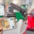 Novi udar na građane: Poskupljuje gorivo, jedno ćemo ipak plaćati isto