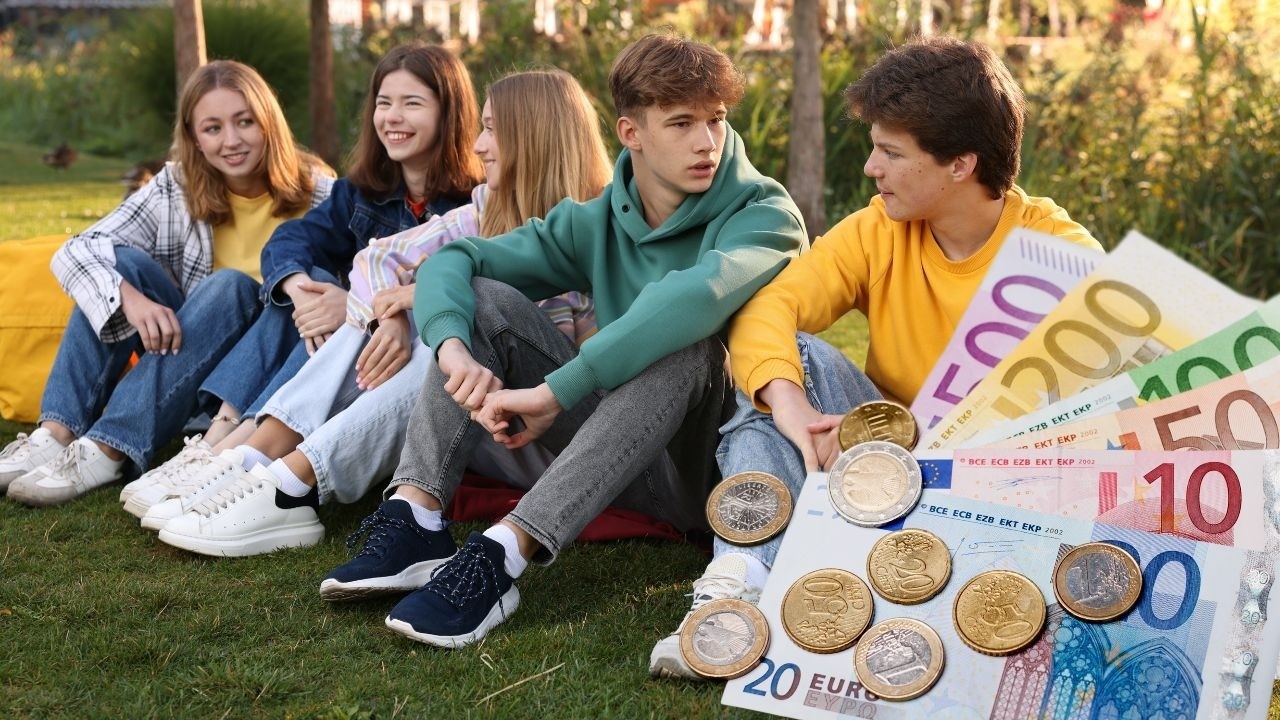 Skoro 2.000 maloljetnika štedi u drugom stupu: Neki imaju preko 1.000 eura na računu