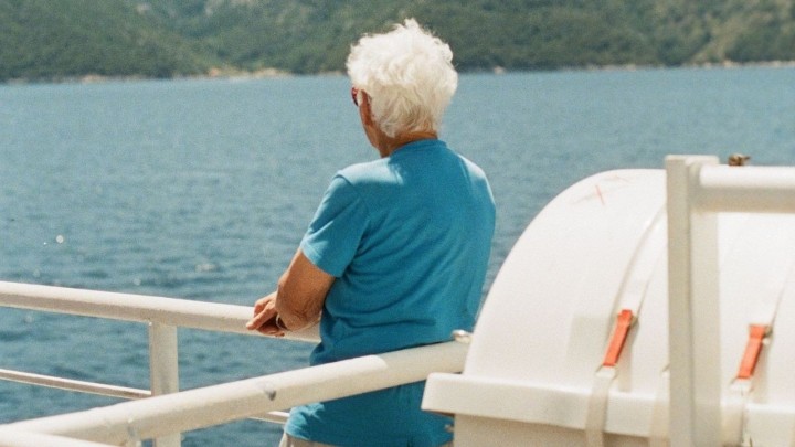 Pristup zdravstvu otežan starijima s otoka: Turistima se daje prednost za prijevoz