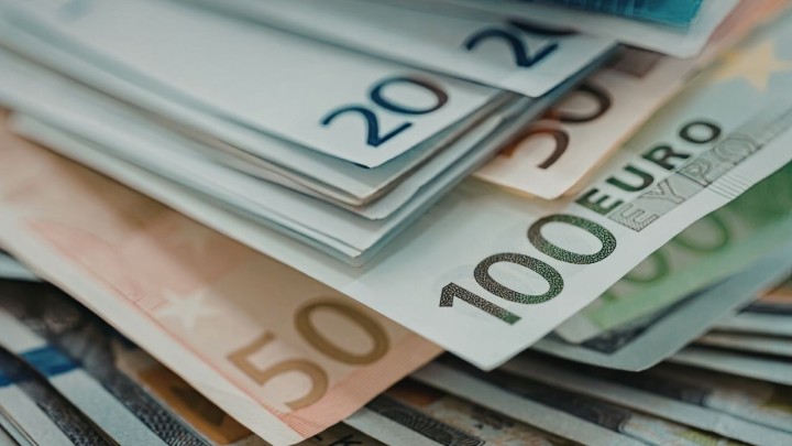 Za drugi stup u svibnju preko 150 milijuna eura doprinosa: Uplate za treći stup padaju