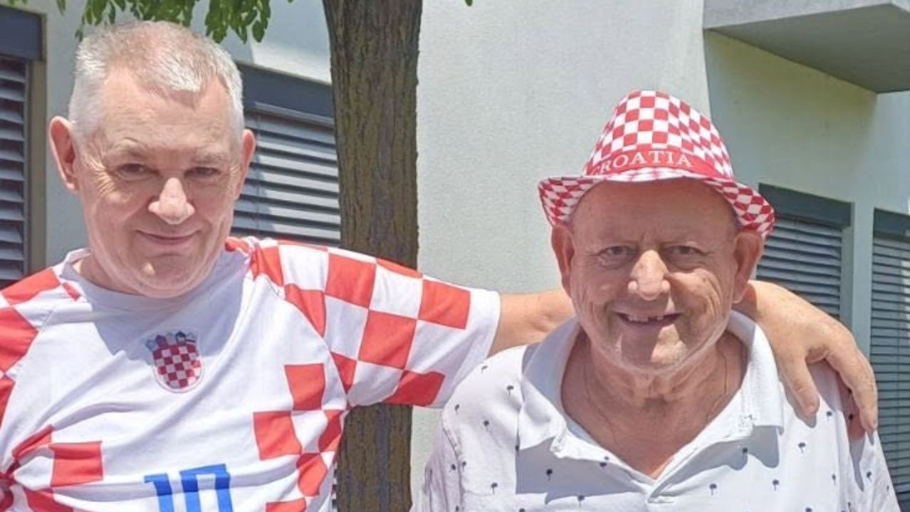 Foto dana: Navijačka 'groznica' zahvatila i umirovljenički dom u Čakovcu