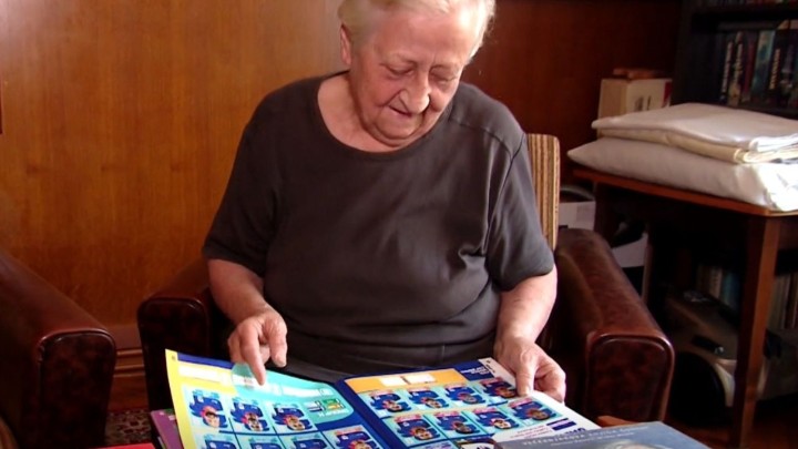 Dunja (82) popunila svaki nogometni album od 1986.: 'Zadnja sličica mi je bio Livaković'
