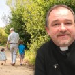Svećenik o bakama i djedovima: 'Oni prenose ono što nijedna tehnologija ne može'