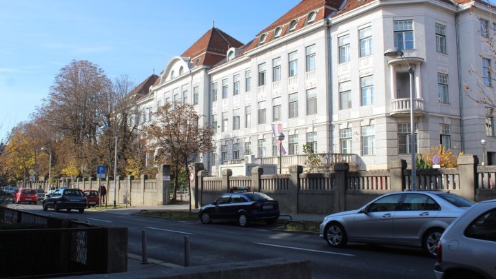 Uređenje najstarijeg rodilišta u Hrvatskoj: Još jedna obnova KBC-a, zgrada je skrivena od prolaznika