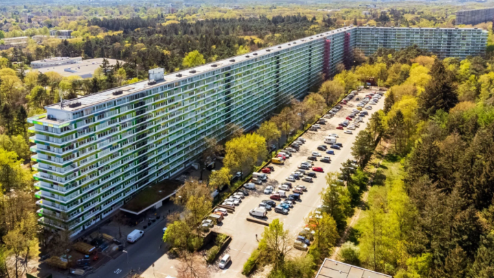 Gotovo 500 metara betona i 728 stanova: Ovako su Nizozemci obnovili svoju golemu 'Mamuticu'