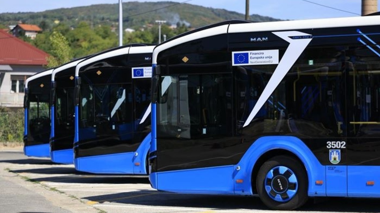 Novi električni autobusi u Zagrebu: Prilagođeni su građanima smanjene pokretljivosti