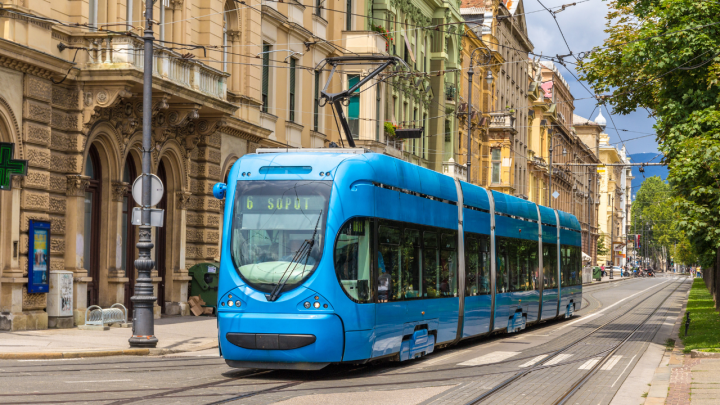 Autobusi i tramvaji vozit će po novom voznom redu: Vraćaju se neke linije