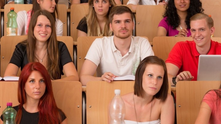 Više od šest tisuća brucoša nije uspjelo upisati drugu godinu faksa: Pogledajte brojke