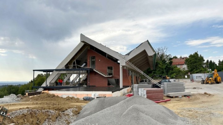 Bauštelska reportaža: Skriveno gradilište među vinogradima, rađa se vinarska meka od 20 tona čelika