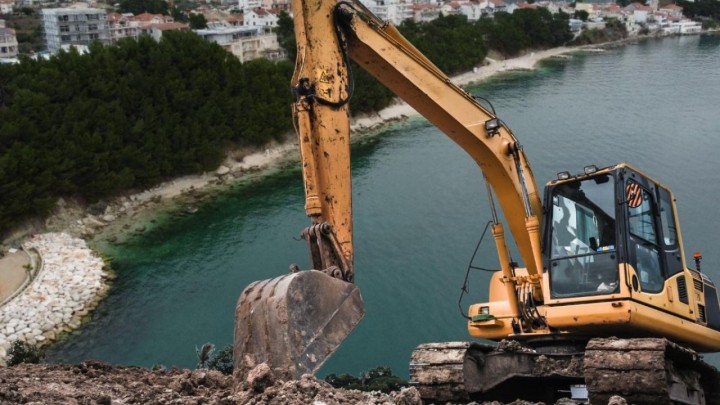 Veliki zahvat u Splitu: Za samo 300 metara šetnice nasut će čak 25.700 kubika materijala