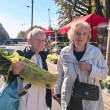 Umirovljenici u pripremama za Sve svete: 'Došle smo očistiti, a krizanteme su tradicija'