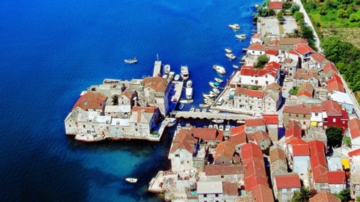 Novi izgled obale između dva dalmatinska mjesta: Izmjenjivat će se trgovi i zelene površine